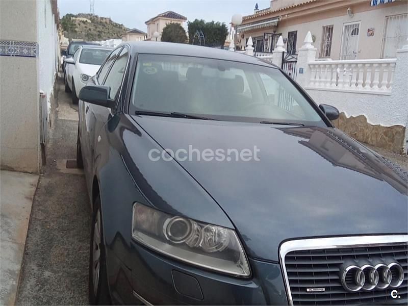 Usado Audi A6 225 CV (165 kW) 2005 Gris / plata Berlina
