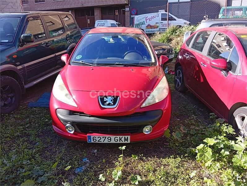 Rojo Usado 2009 Peugeot 207 Sport Berlina | 3300 € (Precio justo) - Imagen 1/4