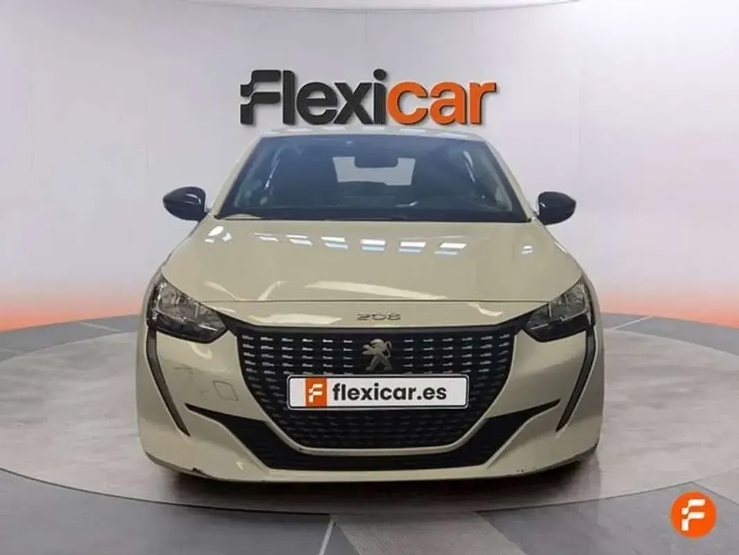 Usado Peugeot 208 Active 101 CV (74 kW) 2022 Blanco Utilitario