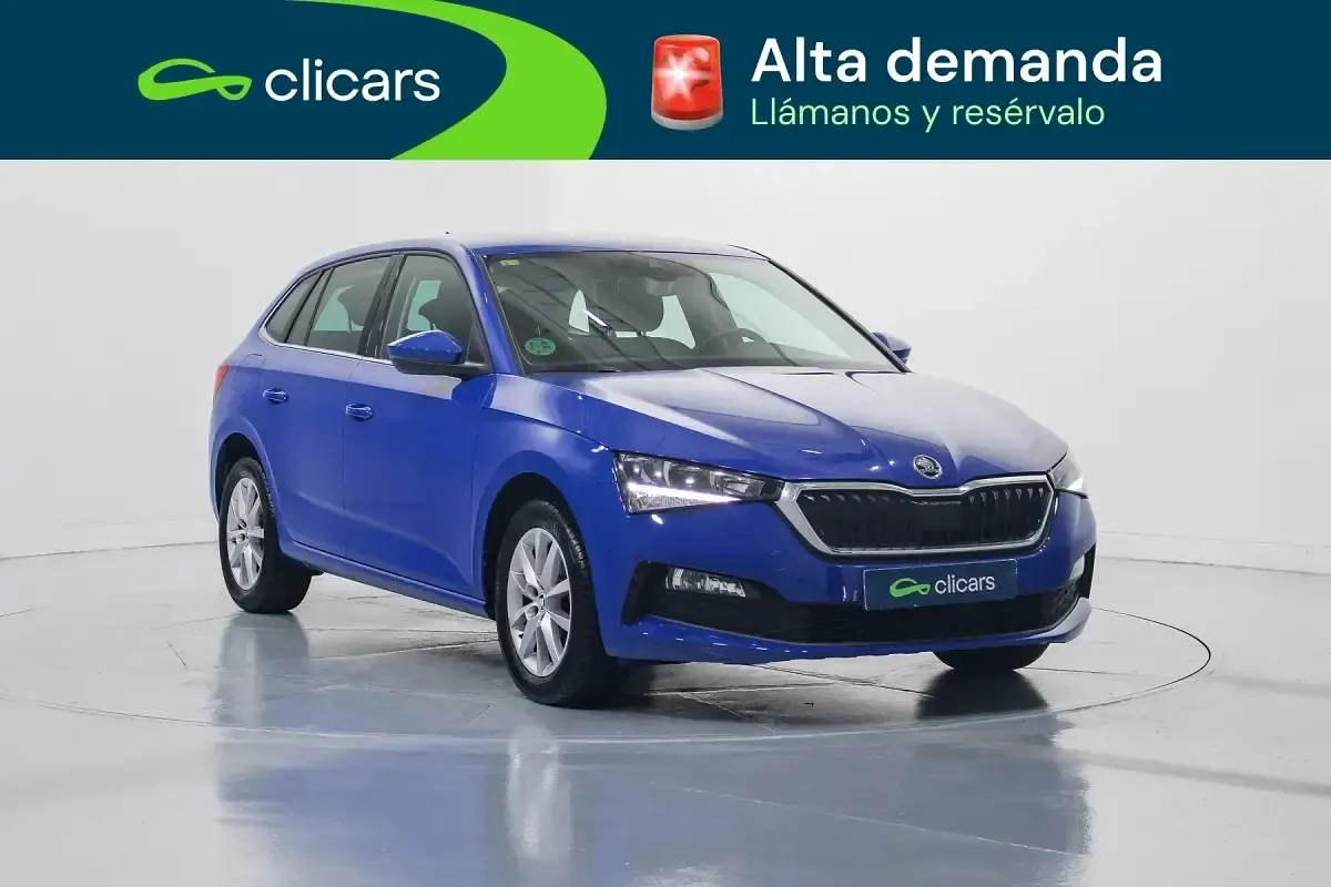 Usado Skoda Scala Ambition 95 CV (69 kW) 2020 Azul Utilitario