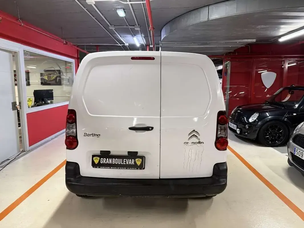 Usado Citroën Berlingo 75 CV (55 kW) 2017 Blanco Monovolumen