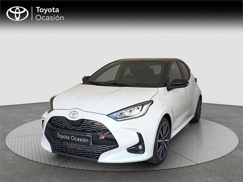 Usado Toyota Yaris Hybrid Plus 130 CV (95 kW) 2025 Otro Monovolumen