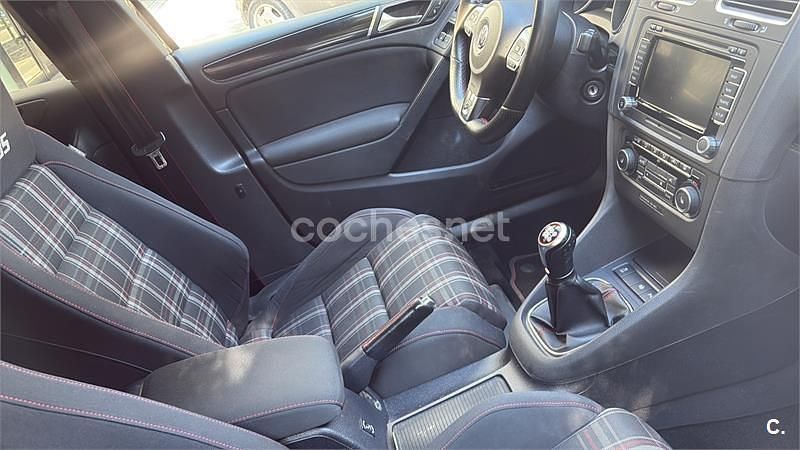 Usado VW Golf VII GTI 235 CV (172 kW) 2012 Negro Berlina