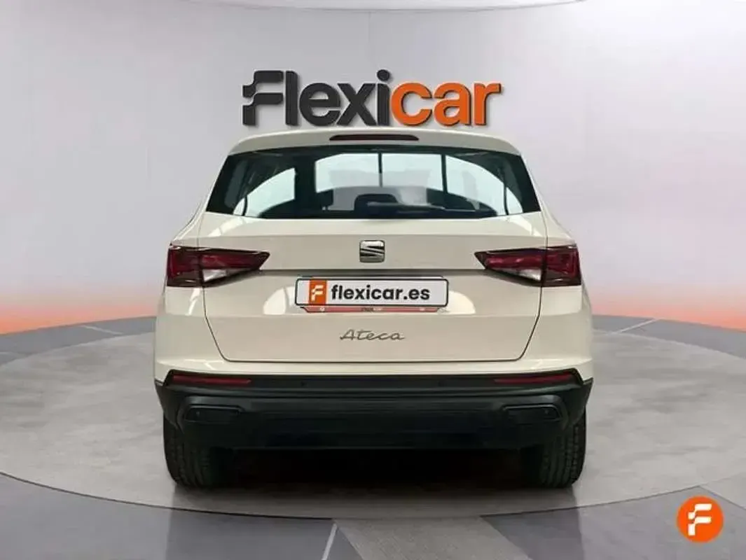 Usado Seat Ateca Reference 110 CV (80 kW) 2022 Blanco SUV