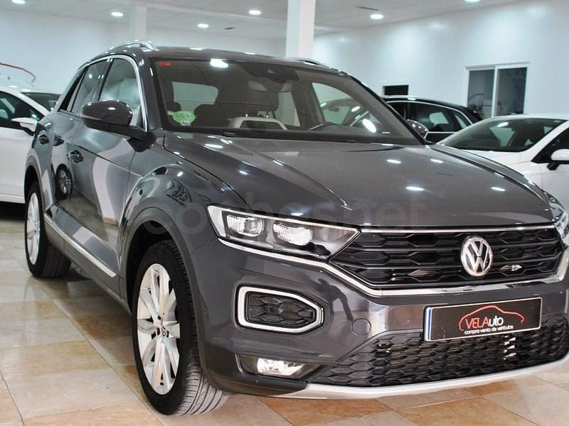 Usado VW T-Roc Sportline 150 CV (110 kW) 2019 Gris / plata SUV