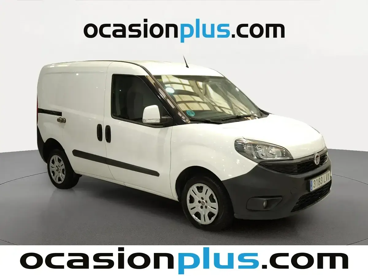 Usado Fiat Doblò 90 CV (66 kW) 2022 Blanco Monovolumen