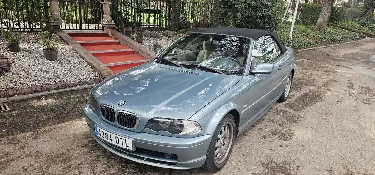 Usado BMW 320 Cabriolet 170 CV (125 kW) 2006 Verde Descapotable