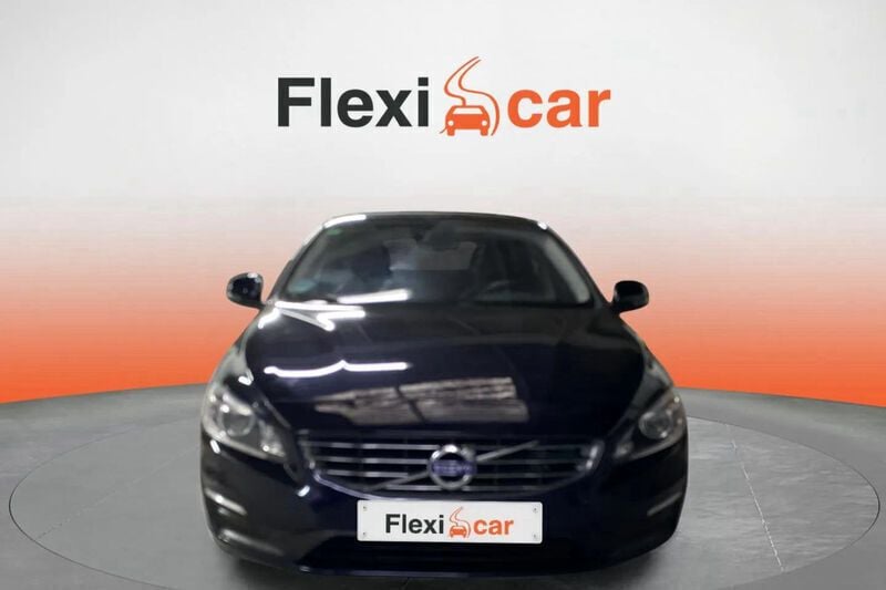 Usado Volvo V60 Momentum 150 CV (110 kW) 2017 Azul Familiar