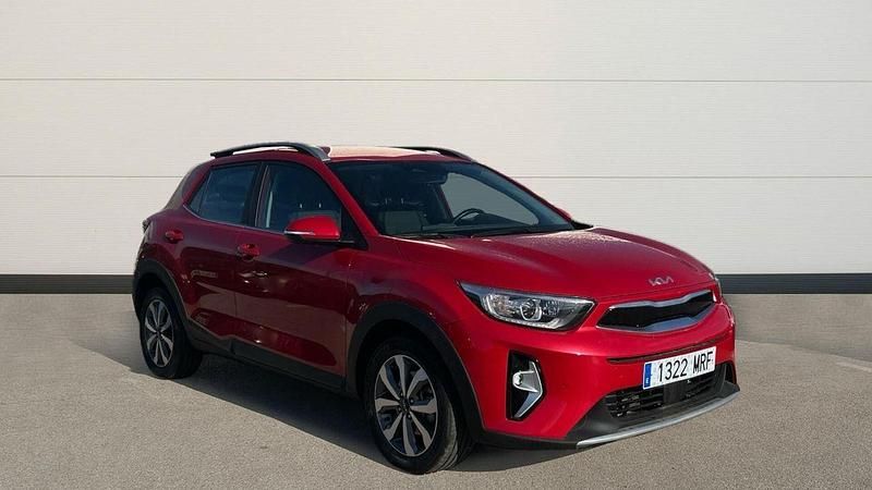Rojo Usado 2024 Kia Stonic SUV | 19.700 € (Precio justo) - Imagen 1/4