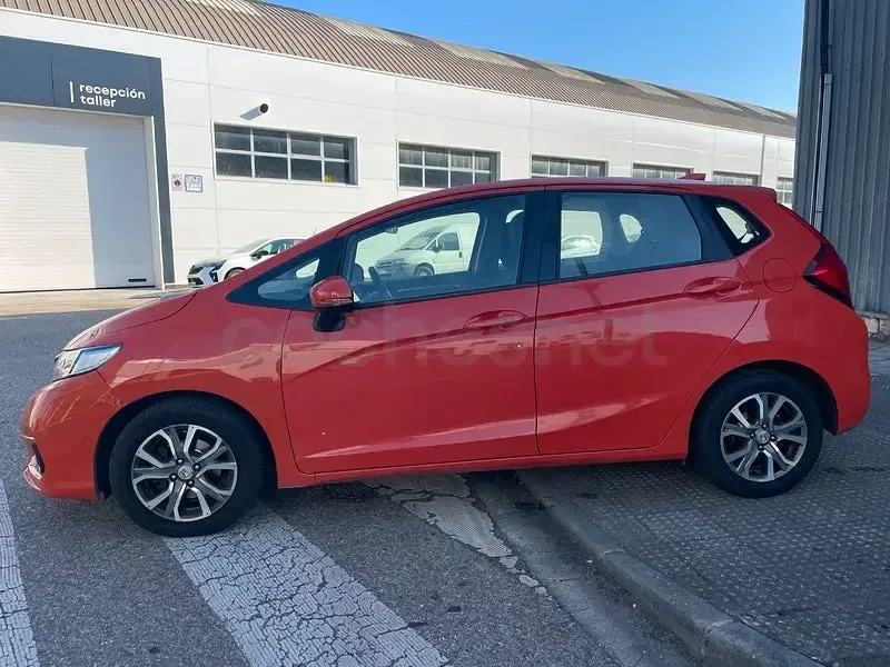 Usado Honda Jazz Comfort 102 CV (75 kW) 2019 Naranja Utilitario