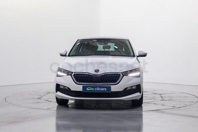 Usado Skoda 110 R Ambition 110 CV (80 kW) 2022 Blanco Berlina