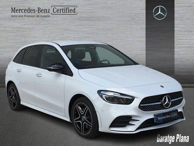 Usado Mercedes B250e AMG line 218 CV (160 kW) 2024 Blanco digital Monovolumen