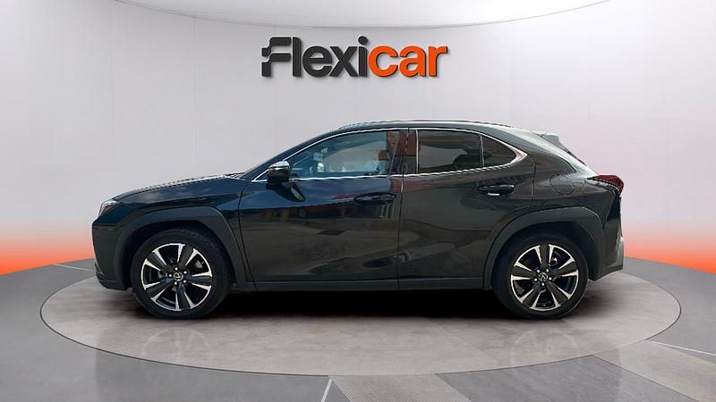 Usado Lexus UX Executive Line 184 CV (135 kW) 2023 Blanco SUV