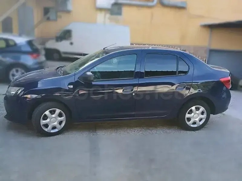 Usado Dacia Logan Ambiance 72 CV (52 kW) 2014 Azul Berlina