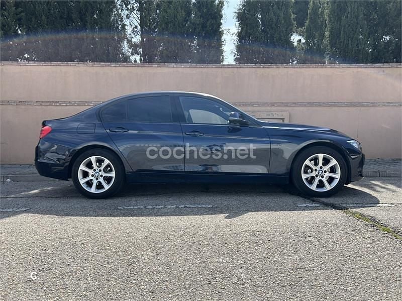 Azul Usado 2015 BMW 320 Sport Line Berlina | 10.800 € (Super precio) - Imagen 1/4