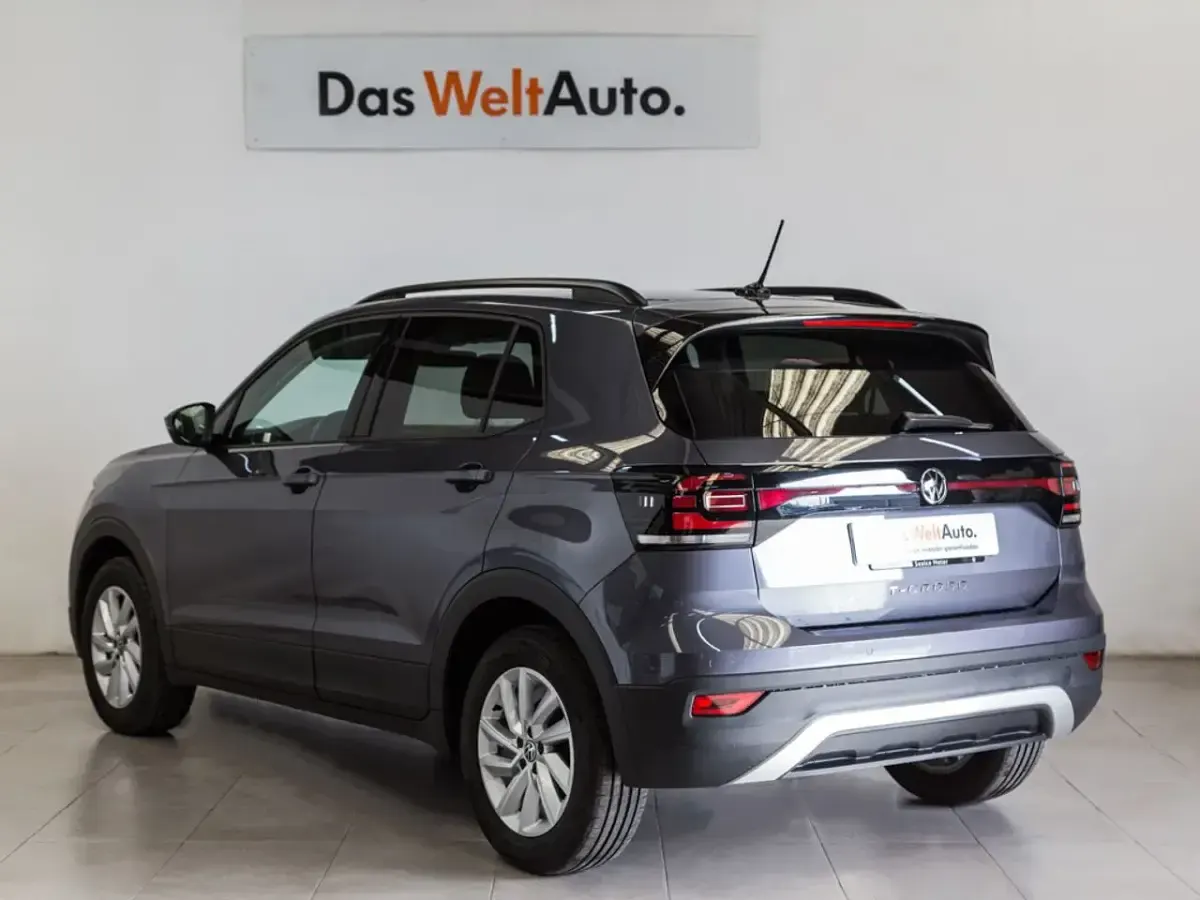 Usado VW T-Cross Advance 95 CV (69 kW) 2022 Gris SUV