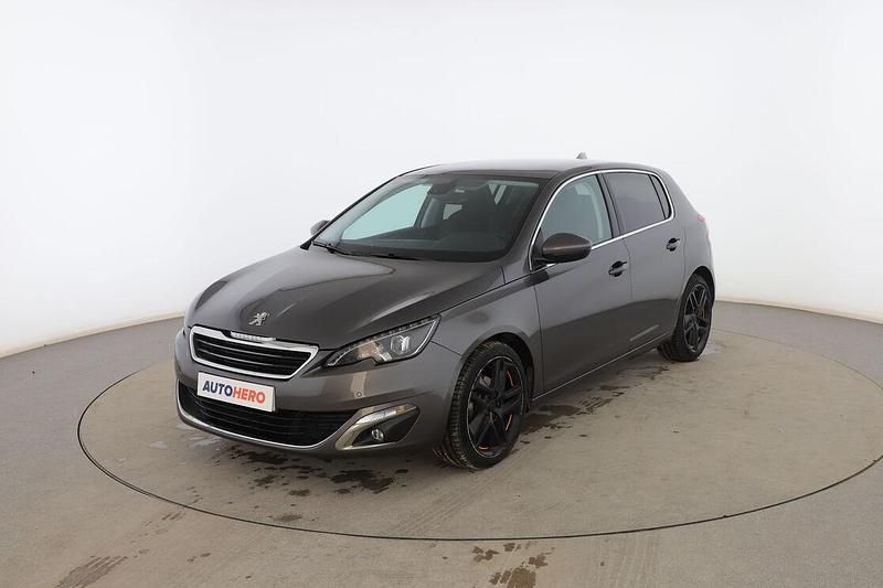 Gris Usado 2017 Peugeot 308 Allure Utilitario | 11.299 € (Un poco caro) - Imagen 1/3