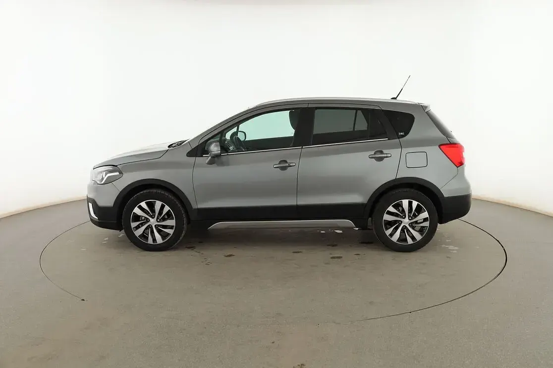 Usado Suzuki SX4 S-Cross GLX 129 CV (94 kW) 2020 Gris SUV