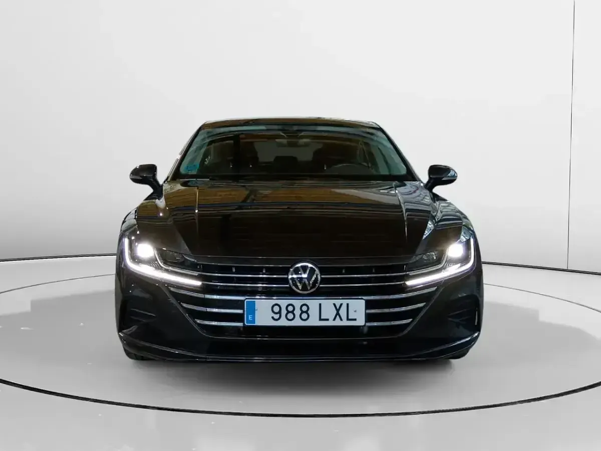 Usado VW Arteon 150 CV (110 kW) 2022 Negro Berlina