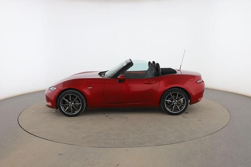 Usado Mazda MX5 Luxury 160 CV (117 kW) 2017 Rojo Descapotable