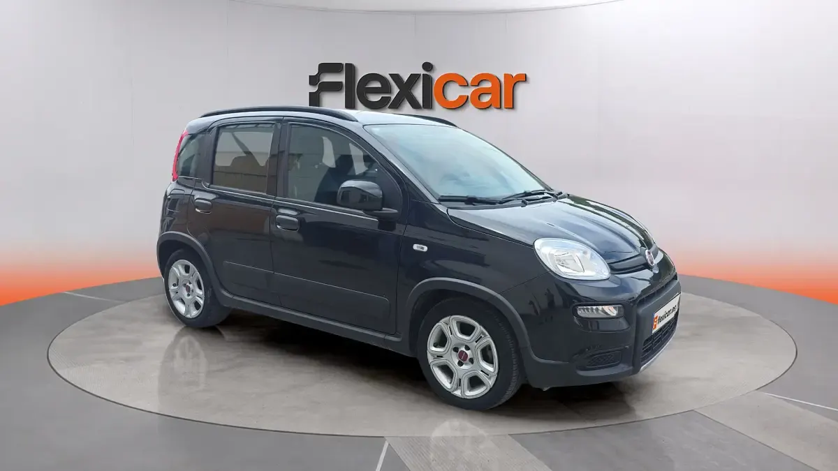 Usado Fiat Panda Cross Cross 71 CV (52 kW) 2023 Utilitario