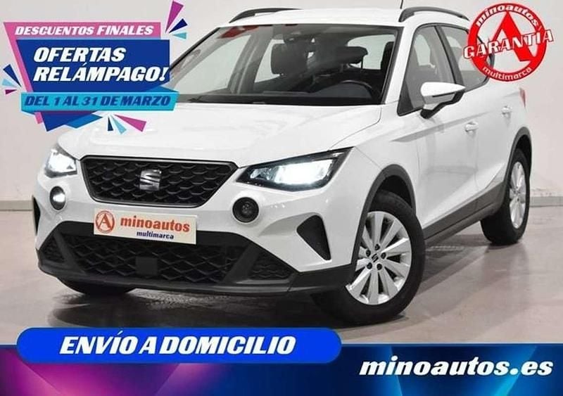 Usado Seat Arona Style 95 CV (69 kW) 2024 Blanco SUV