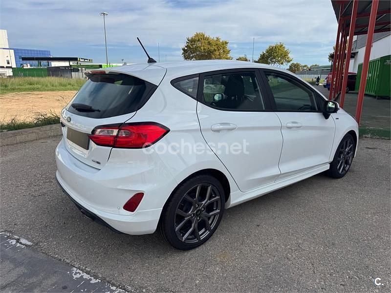 Usado Ford Fiesta ST-Line 125 CV (91 kW) 2022 Blanco Berlina