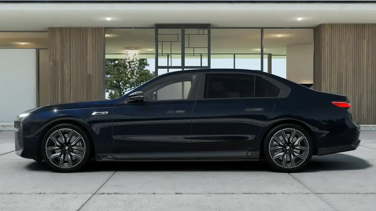 Nuevo BMW M760e 571 CV (419 kW) 2026 Otro Berlina