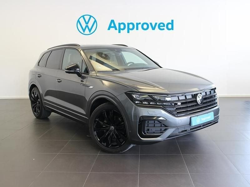 Gris Usado 2022 VW Touareg R-line SUV | 54.500 € (Precio justo) - Imagen 1/4