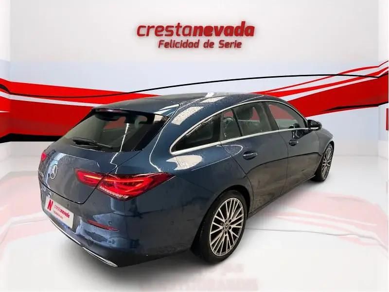 Usado Mercedes CLA220 Shooting Brake 190 CV (139 kW) 2021 Familiar