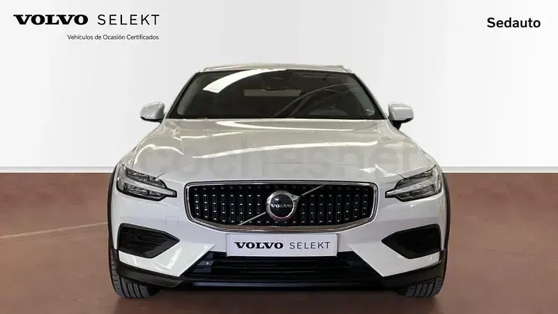 Usado Volvo V60 CC Pro 190 CV (139 kW) 2019 Blanco Familiar