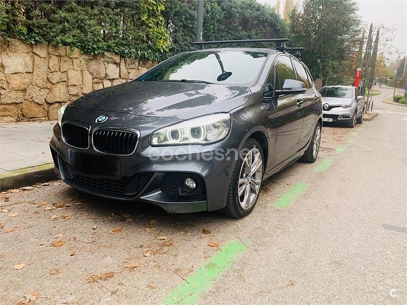 Usado BMW 225 Active Tourer iPerformance 224 CV (164 kW) 2017 Gris / plata Monovolumen