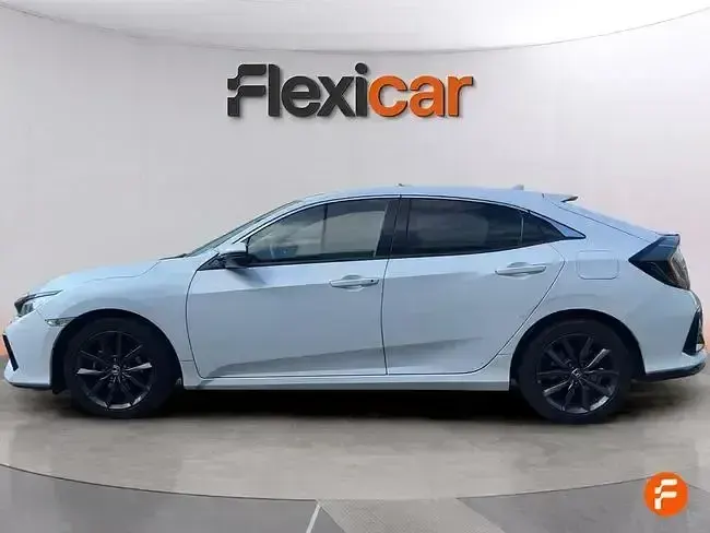 Begagnad Honda Civic Elegance 126 HK (92 kW) 2021 Vit Sedan