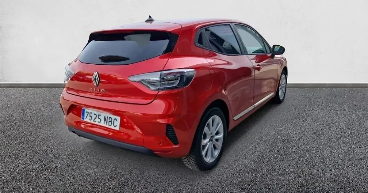 Usado Renault Clio Evolution 100 CV (73 kW) 2025 Utilitario