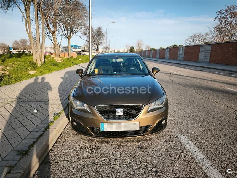 Usado Seat Exeo Sport 143 CV (105 kW) 2012 Verde Berlina
