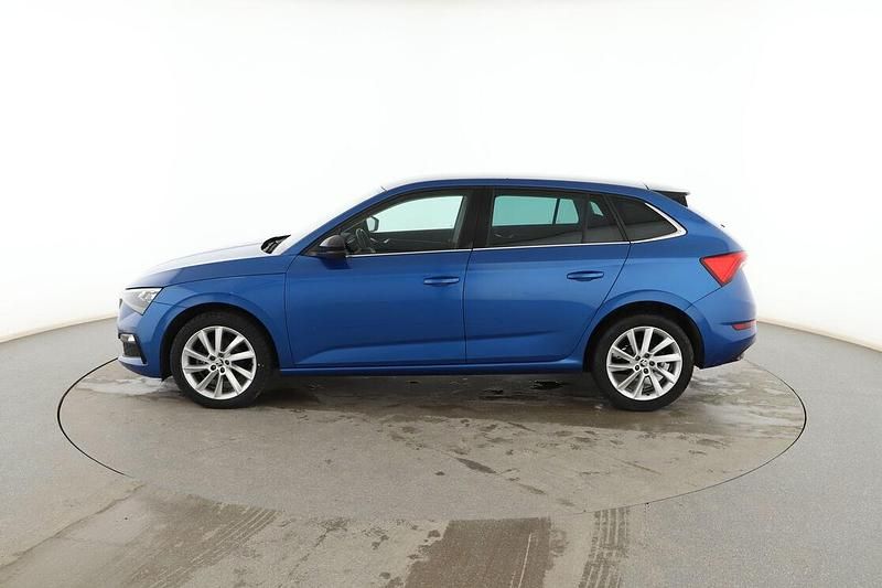 Usado Skoda Scala Style 116 CV (85 kW) 2020 Azul Utilitario
