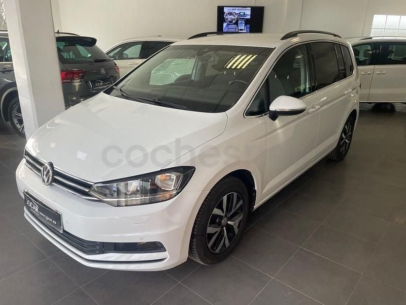 Usado VW Touran Sportline 150 CV (110 kW) 2019 Blanco Monovolumen