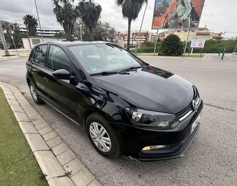 Usado VW Polo 75 CV (55 kW) 2016 Negro Utilitario