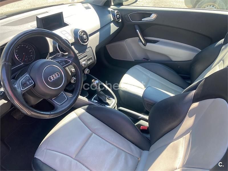Usado Audi A1 Ambition 122 CV (89 kW) 2011 Negro Utilitario