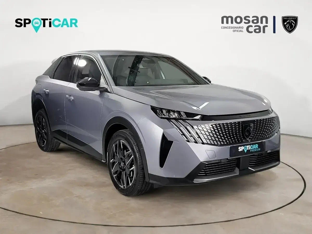 Usado Peugeot 3008 Allure 145 CV (106 kW) 2025 Gris artense SUV