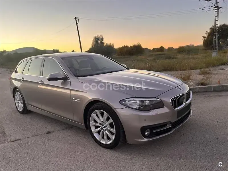 Usado BMW 520 Luxury Line 184 CV (135 kW) 2014 Beige Familiar