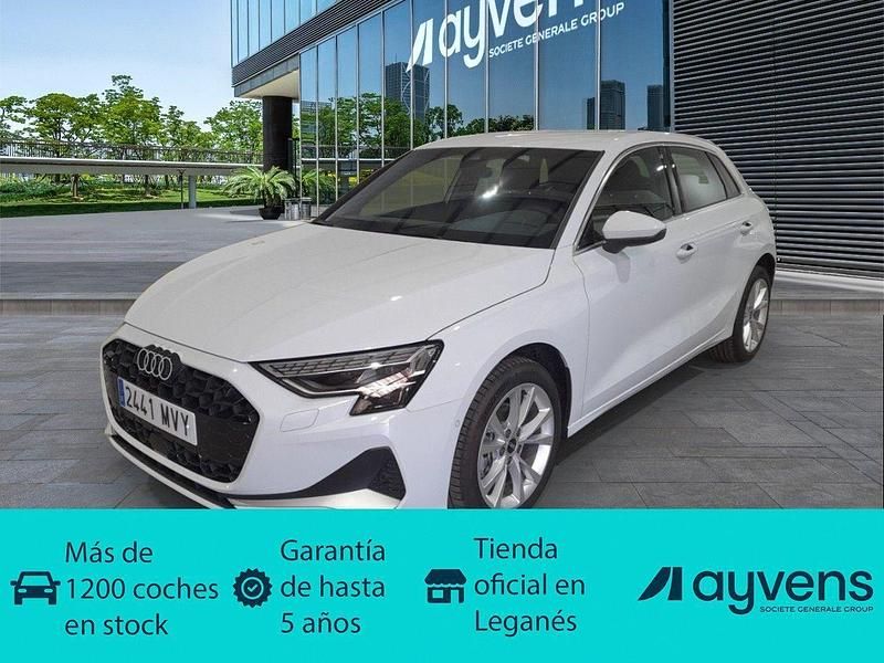 Käytetty Audi A3 Advanced Plus 116 HP (85 kW) 2024 Valkoinen Sedan