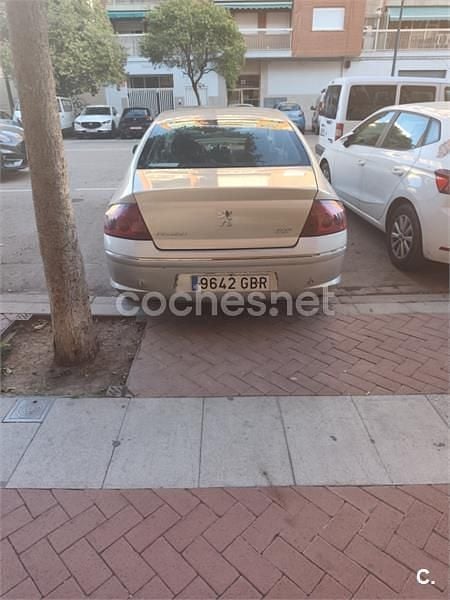 Usado Peugeot 407 Sport 136 CV (100 kW) 2008 Beige Berlina
