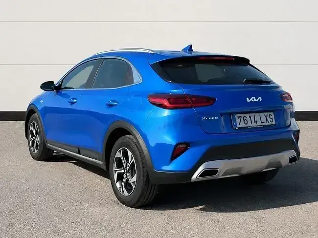 Usado Kia XCeed 160 CV (117 kW) 2022 Azul SUV