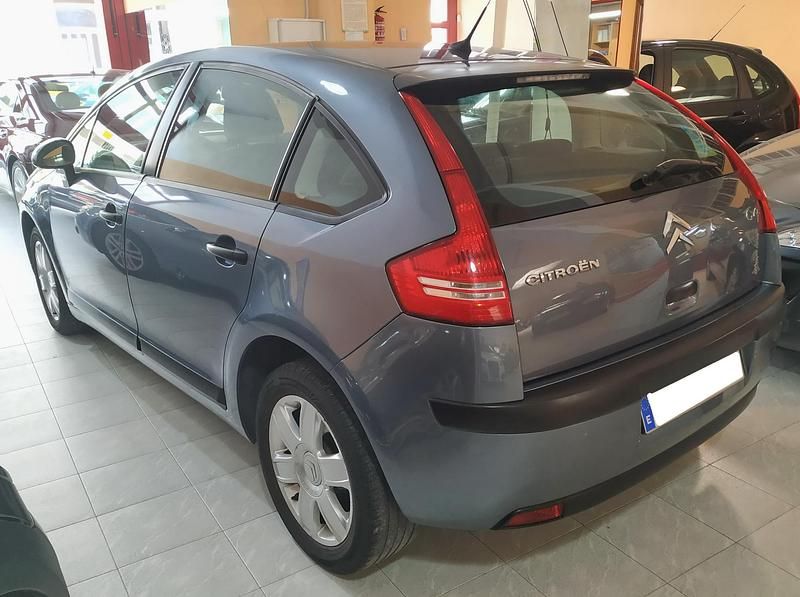Usado Citroën C4 110 CV (80 kW) 2006 Gris Utilitario