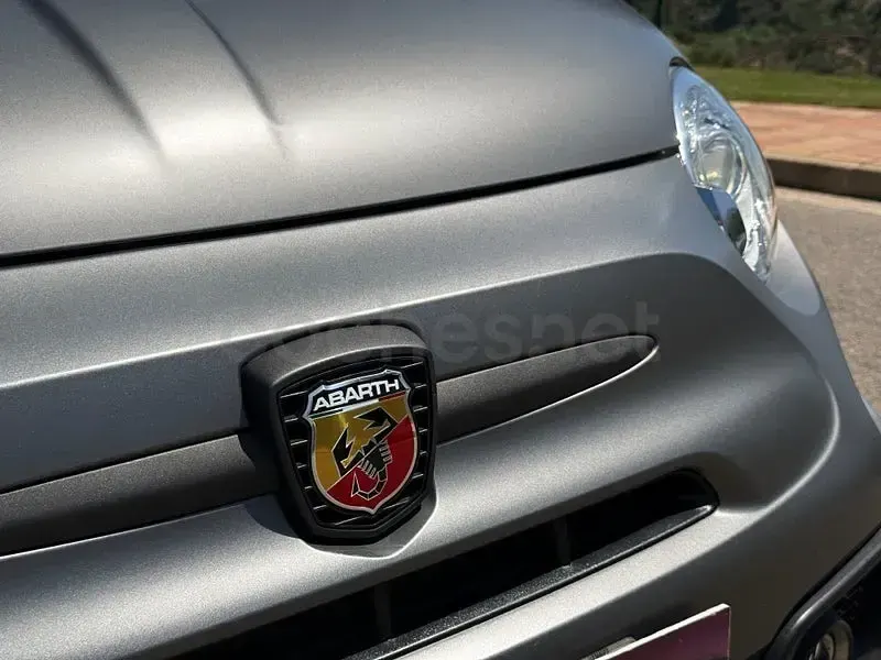 Usado Abarth 695 180 CV (132 kW) 2019 Gris / plata Utilitario