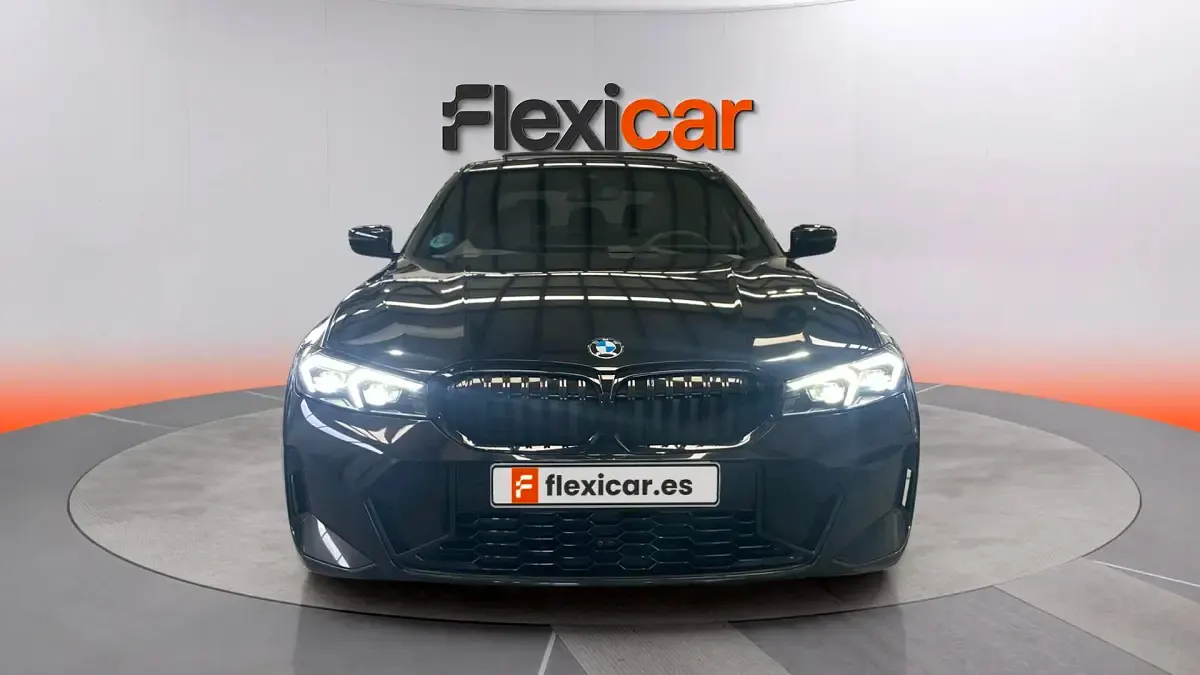 Używany BMW 318 150 KM (110 kW) 2024 Czarny Sedan/Limuzyna