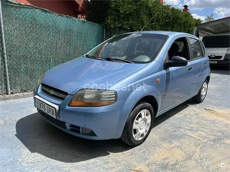 Usado Chevrolet Kalos SE 72 CV (52 kW) 2005 Azul Berlina