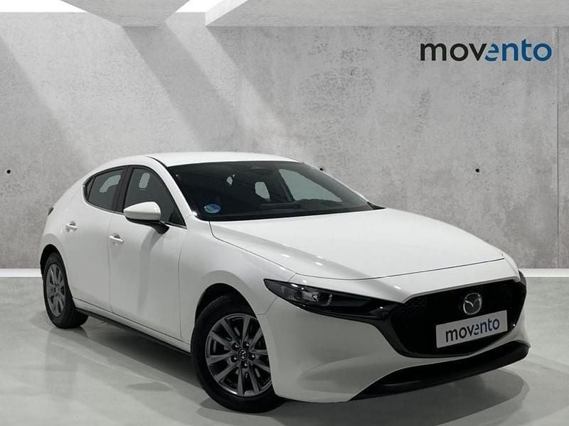 Blanco Usado 2024 Mazda 3 Prime-Line Berlina | 23.990 € - Imagen 1/4