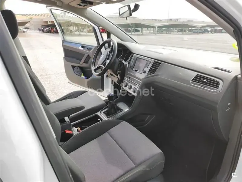 Usado VW Golf Sportsvan Edition 110 CV (80 kW) 2016 Blanco Monovolumen